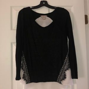 Linen black and white lace trim top